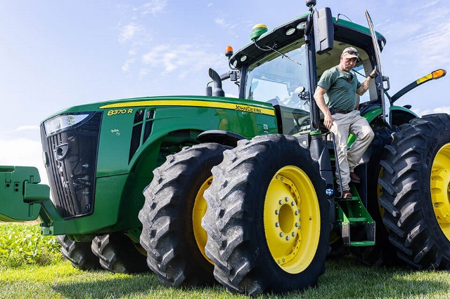 Tractor bought with agricultural equipment financing through Farm Credit Mid-America.