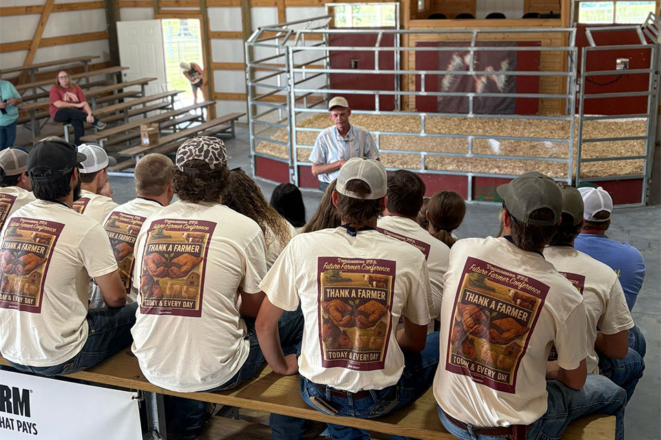 FCMA_2025_Website_StoryBodyImage1_960x640_2025TNFFAFutureFarmerConference_FINAL Conference in Tennessee sponsored by Farm Credit Mid-America